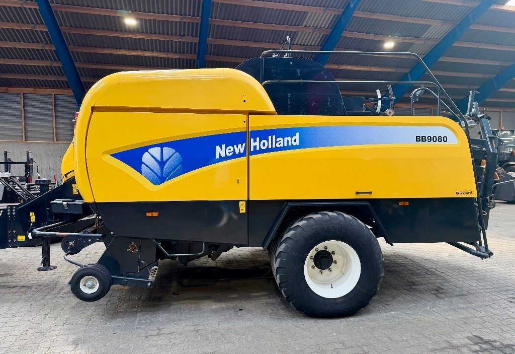 New Holland BB 9080