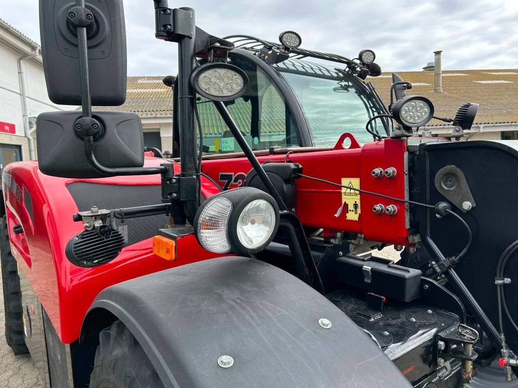Case IH Farmlift 737