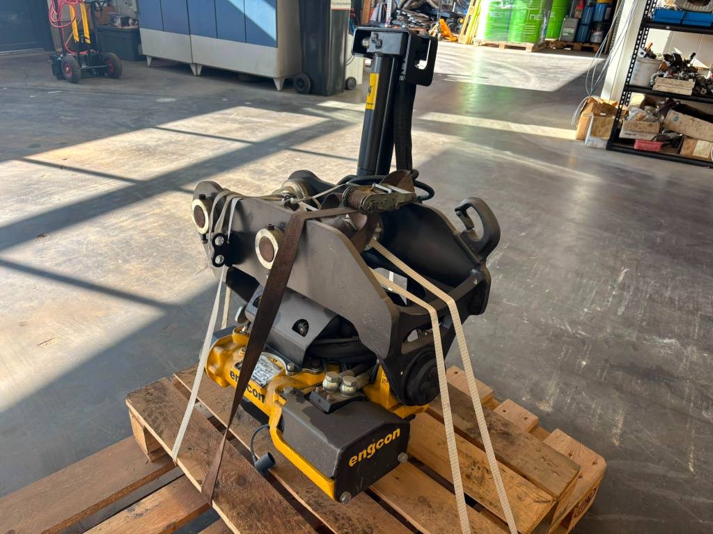 engcon-ec206-tappi-s40-uusi-ka,b1e2a3bd
