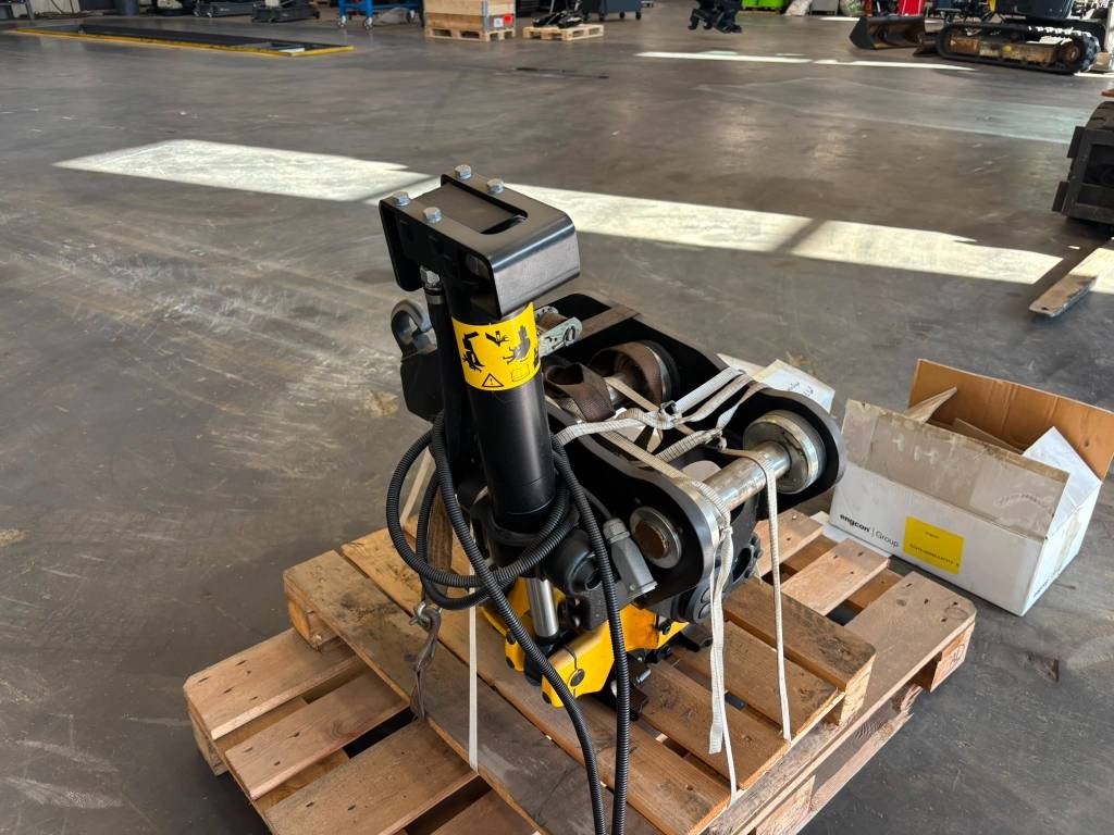 engcon-ec206-tappi-s40-uusi-ka,b8387935