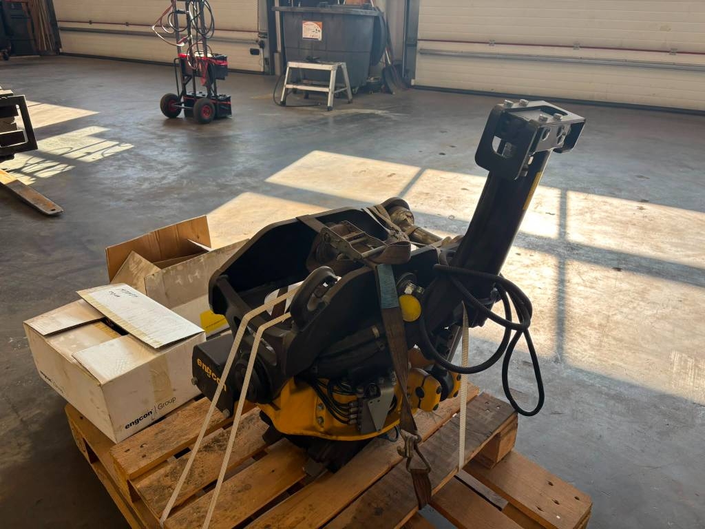 engcon-ec206-tappi-s40-uusi-ka,bc4f8ef9
