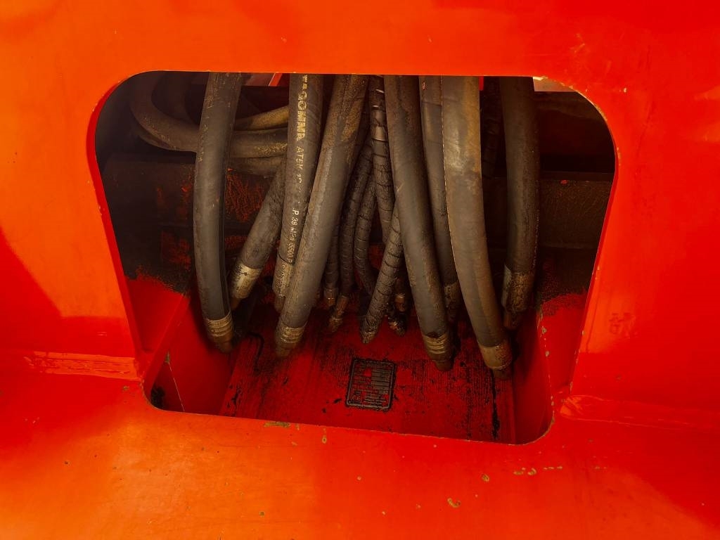 Hitachi ZX 470 LCD - 3 (25m high reach demolition)