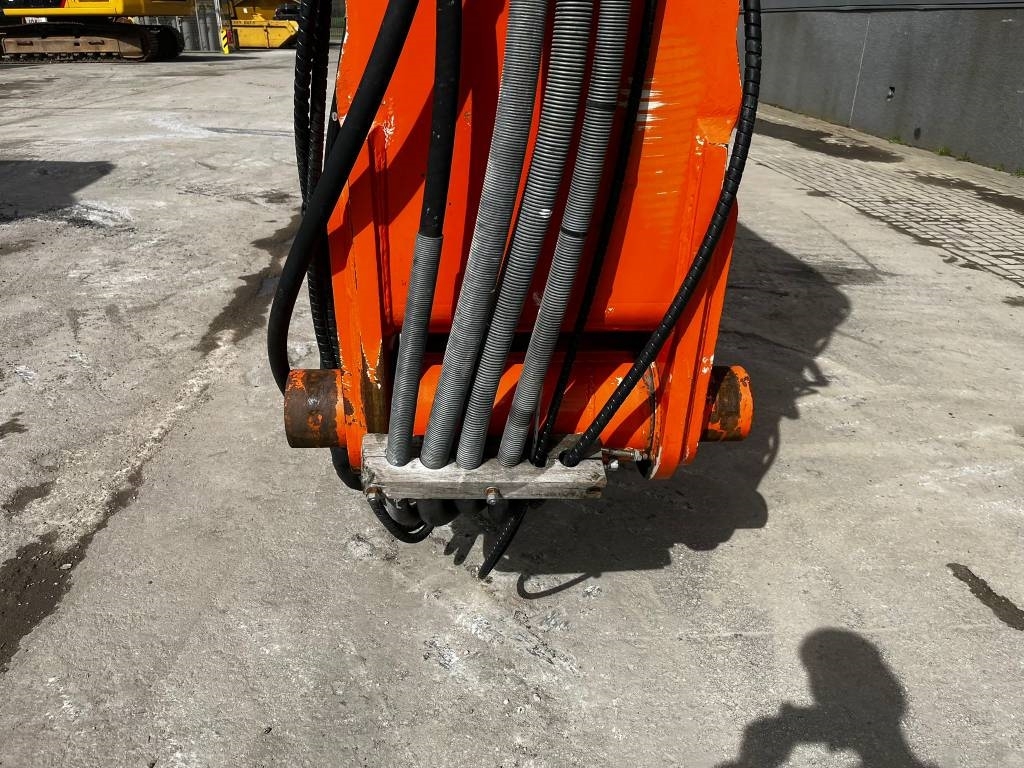 Hitachi ZX 470 LCD - 3 (25m high reach demolition)