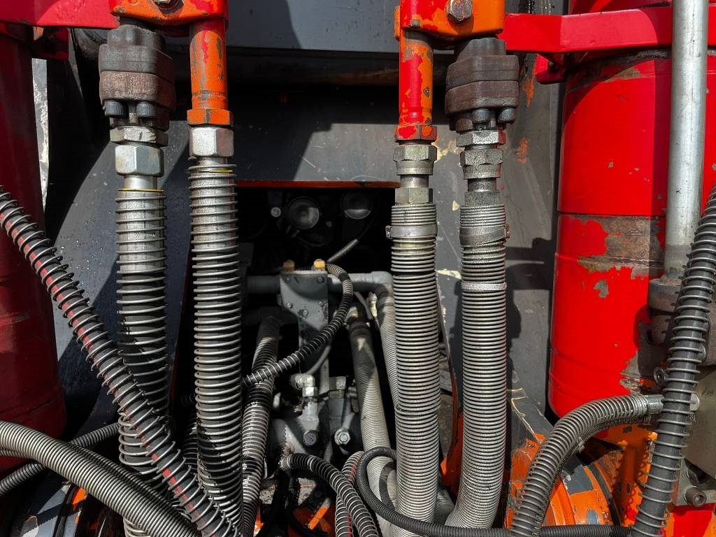 Hitachi ZX 470 LCD - 3 (25m high reach demolition)