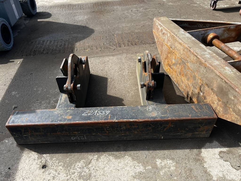 Hitachi ZX 470 LCD - 3 (25m high reach demolition)