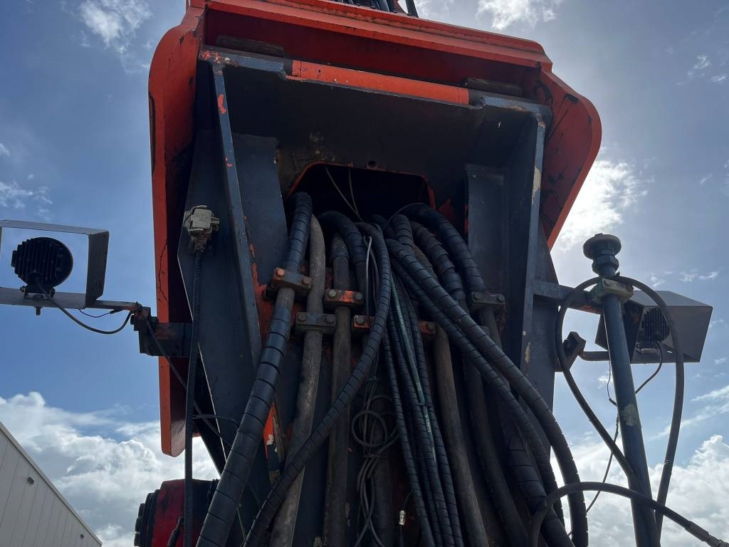 Hitachi ZX 470 LCD - 3 (25m high reach demolition)