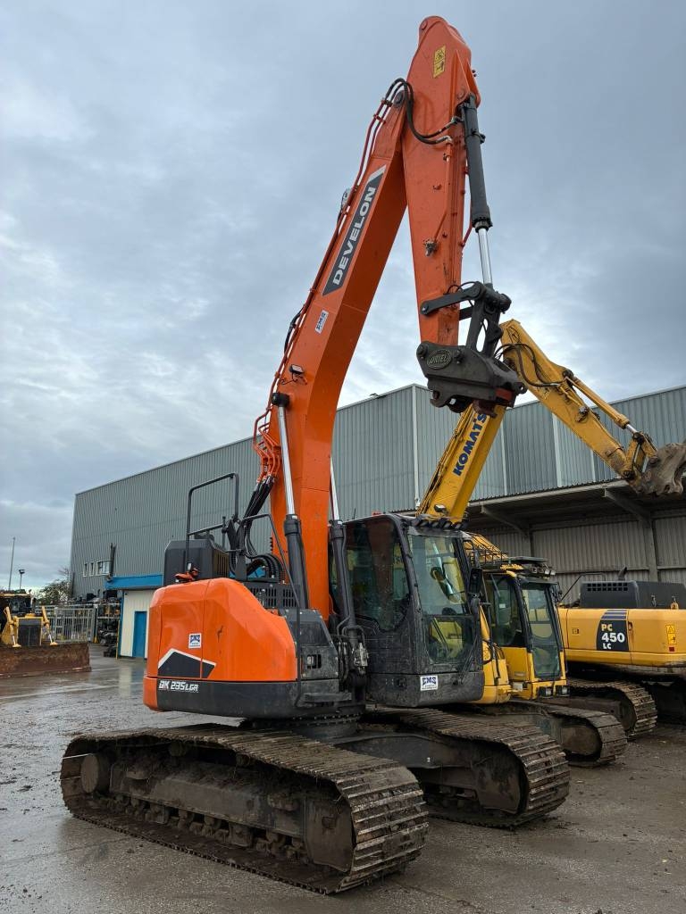Develon DX235LCR-7