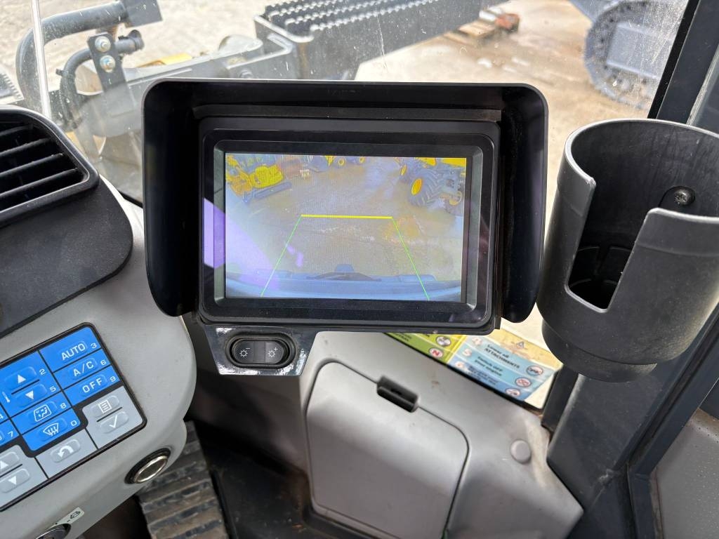 Komatsu WA320-8