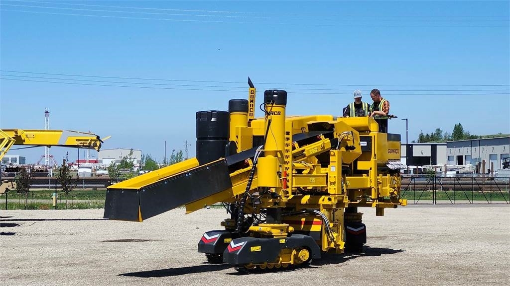 Gomaco COMMANDER III, :Misc. Construction Attachment, Construction