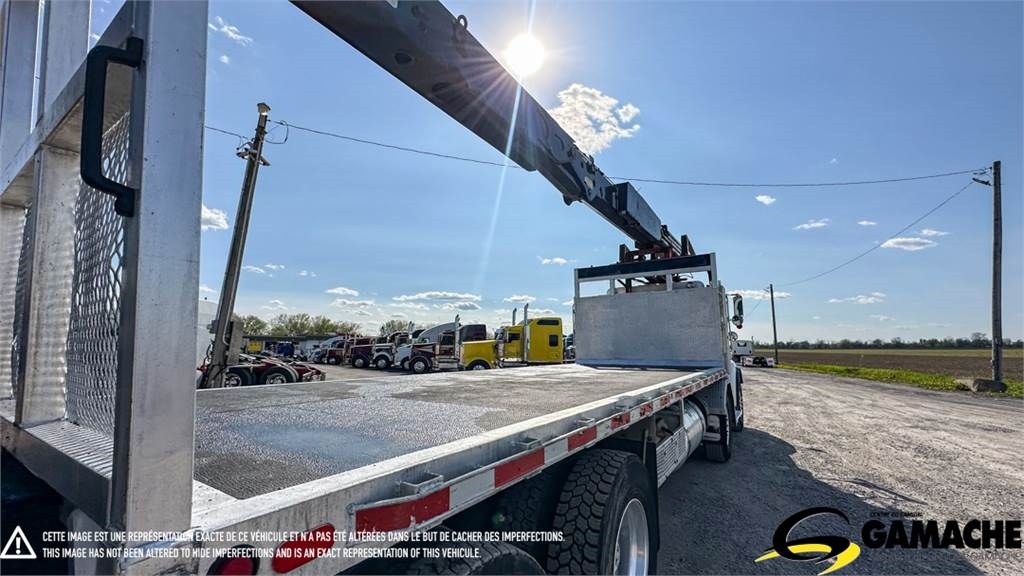 Peterbilt 365 BOOM TRUCK DRYWALL TRUCK CRANE TRUCK / BOOM TR