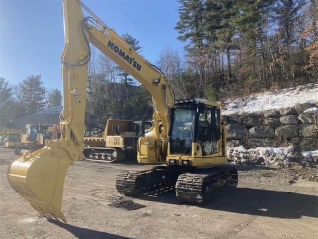Komatsu PC13811
