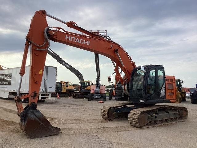 Hitachi ZX225