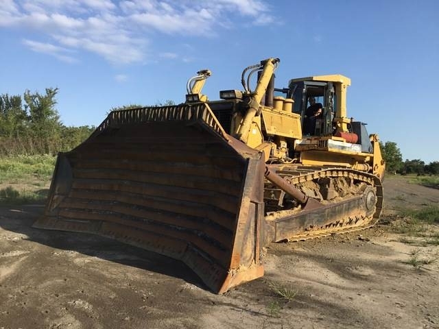 Komatsu d475