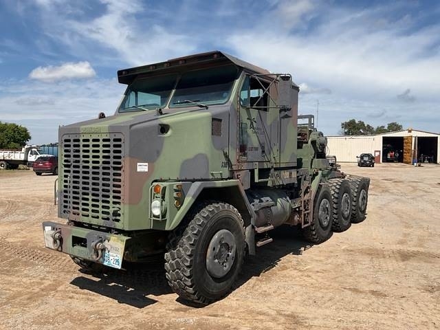 Oshkosh m1070