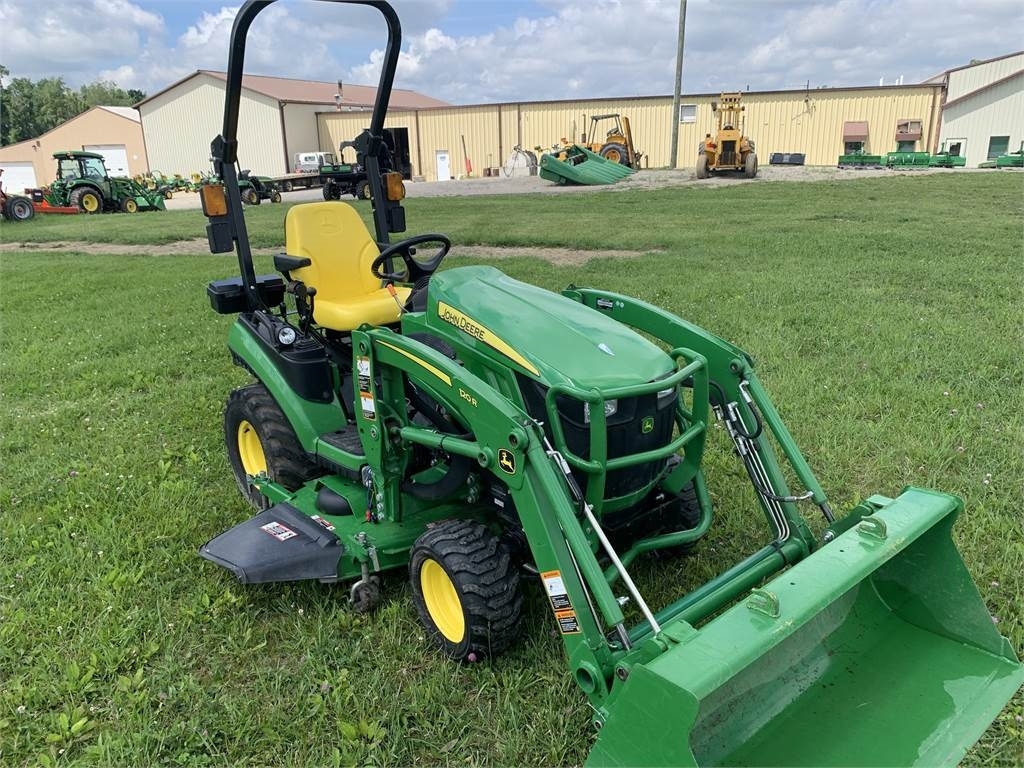 John Deere 1025R