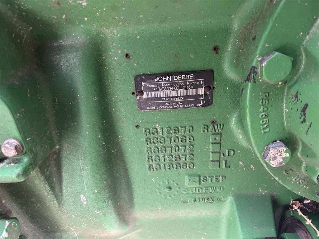 John Deere 8320R