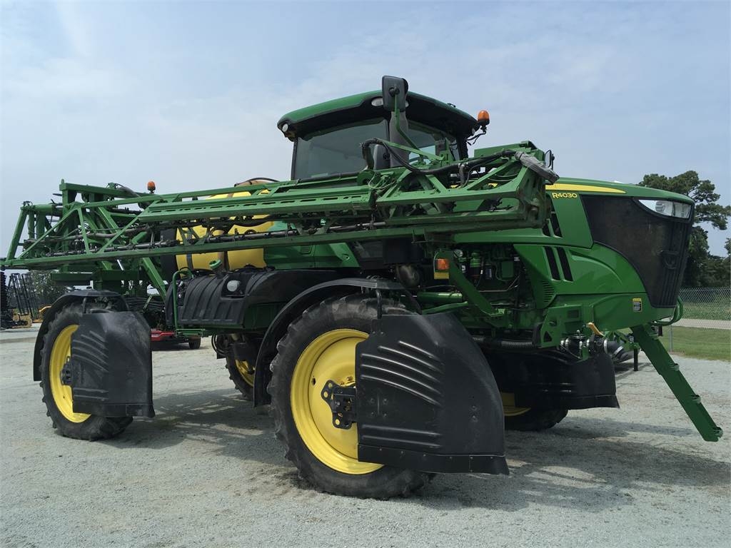 John Deere R4030
