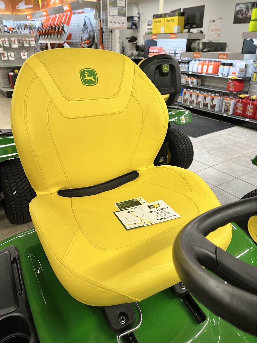 John Deere X370