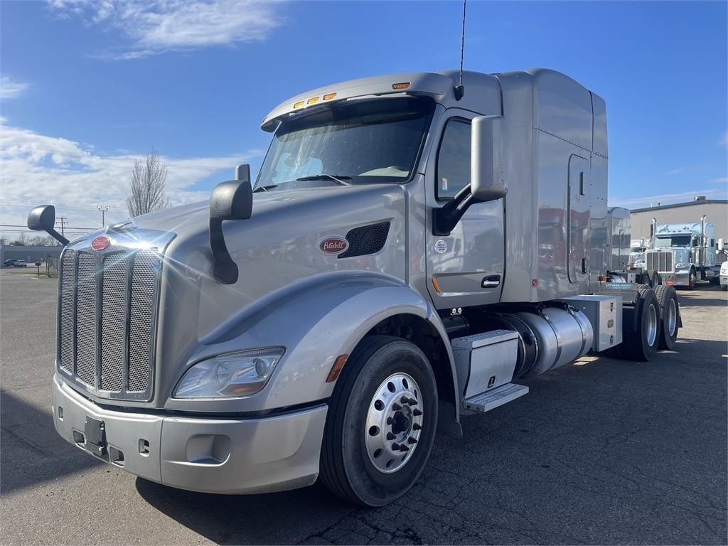 Peterbilt 579