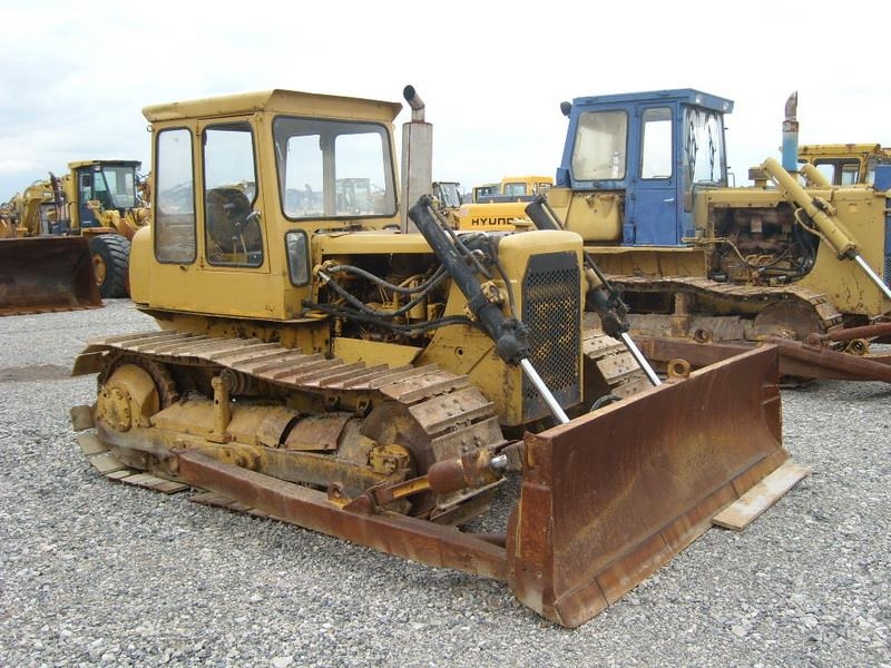 Used Caterpillar D4 dozers for sale Mascus USA