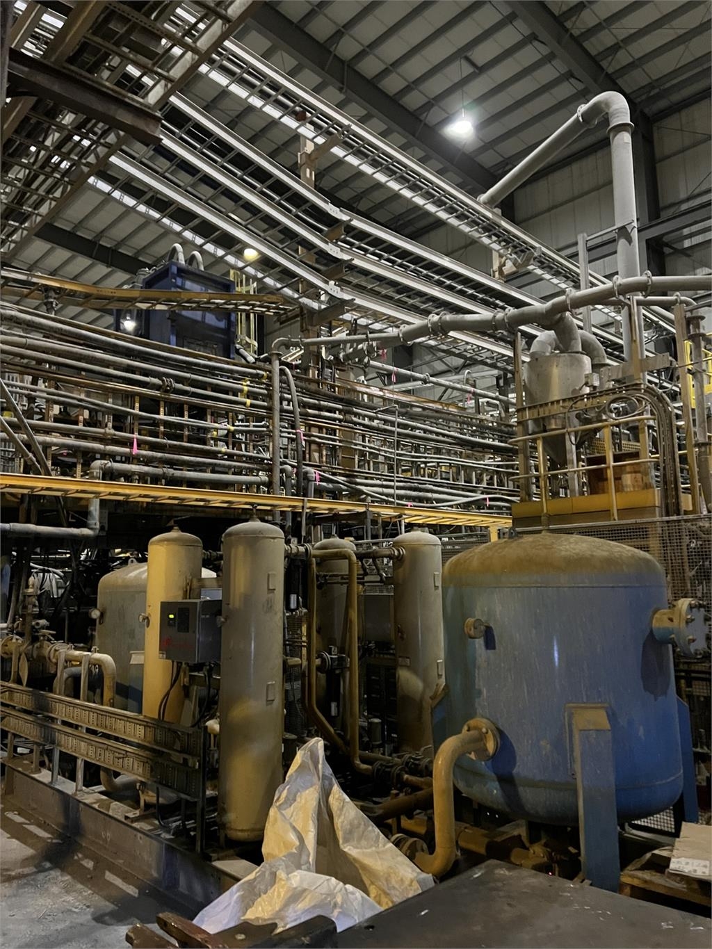 Ingersoll Rand HL5001S00VA0X, Air Dryer, Construction