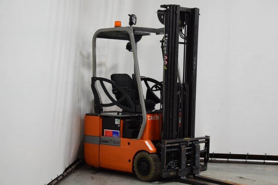 Especially when compared with “common” machines, they move in a . Carer M18-3S - Electric forklifts - Material Handling - MTC Forklifts