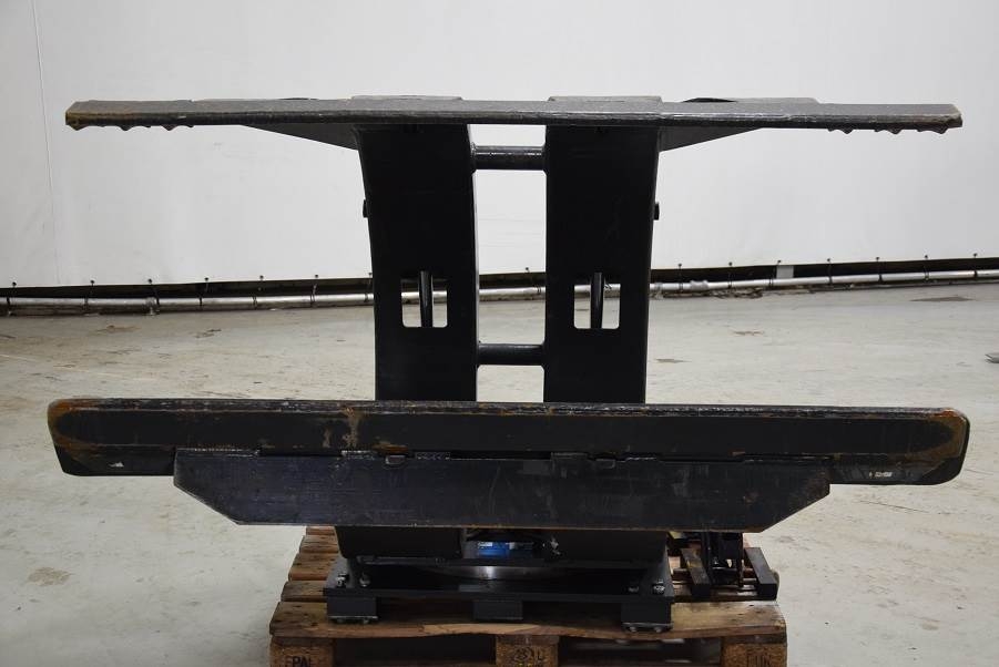 Cascade 45FRC506A Roll clamps Material Handling MTC Forklifts