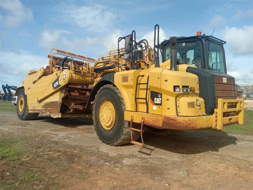 CAT 623K