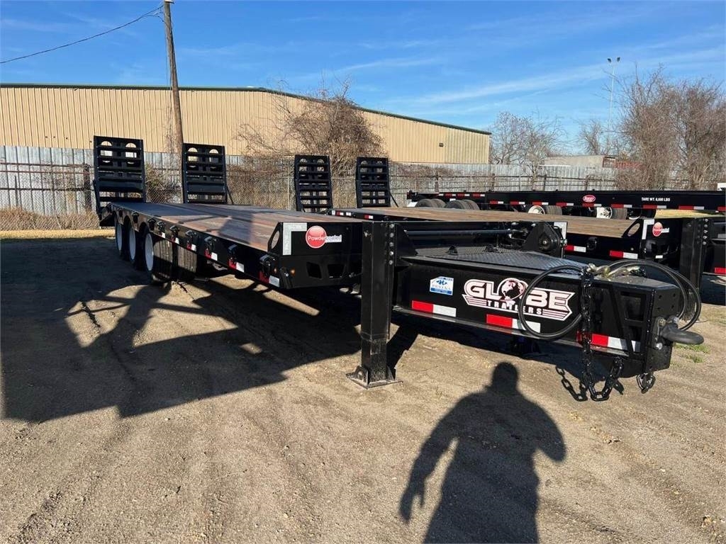 Globe Trailer 25 TON PINTLE HITCH