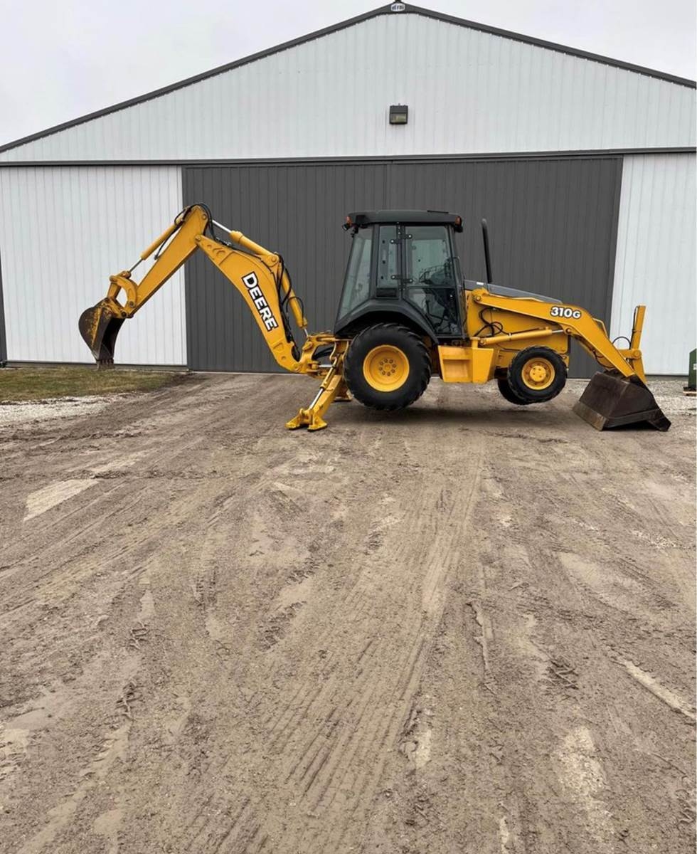 John Deere 310G