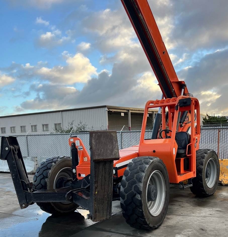 SkyTrak JLG Industries, Inc. 10054