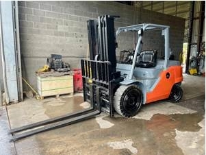 Toyota Industrial Equipment Mfg. 8FG45U, :Misc. Construction Attachment, Construction