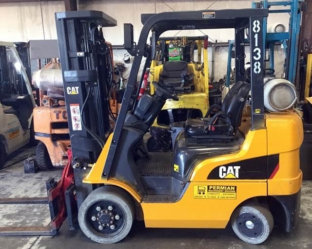 Caterpillar Rough Terrain Forklifts: Off Road & All Terrain | Ritchie List