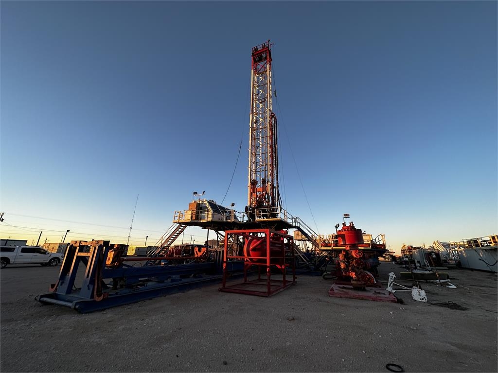 [Other] SERVICE KING SK-775 DRILL RIG