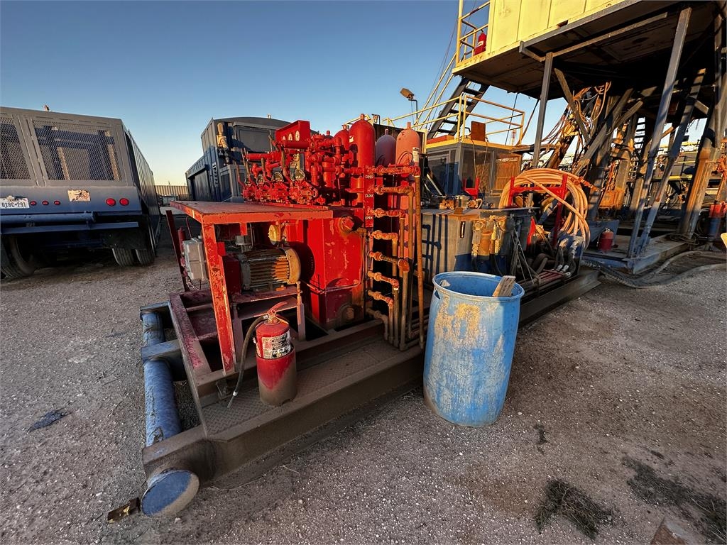 [Other] SERVICE KING SK-775 DRILL RIG