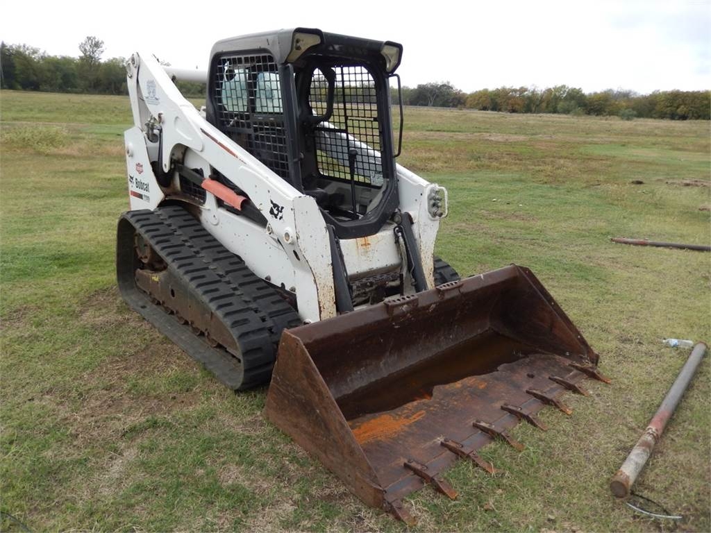 Bobcat T750