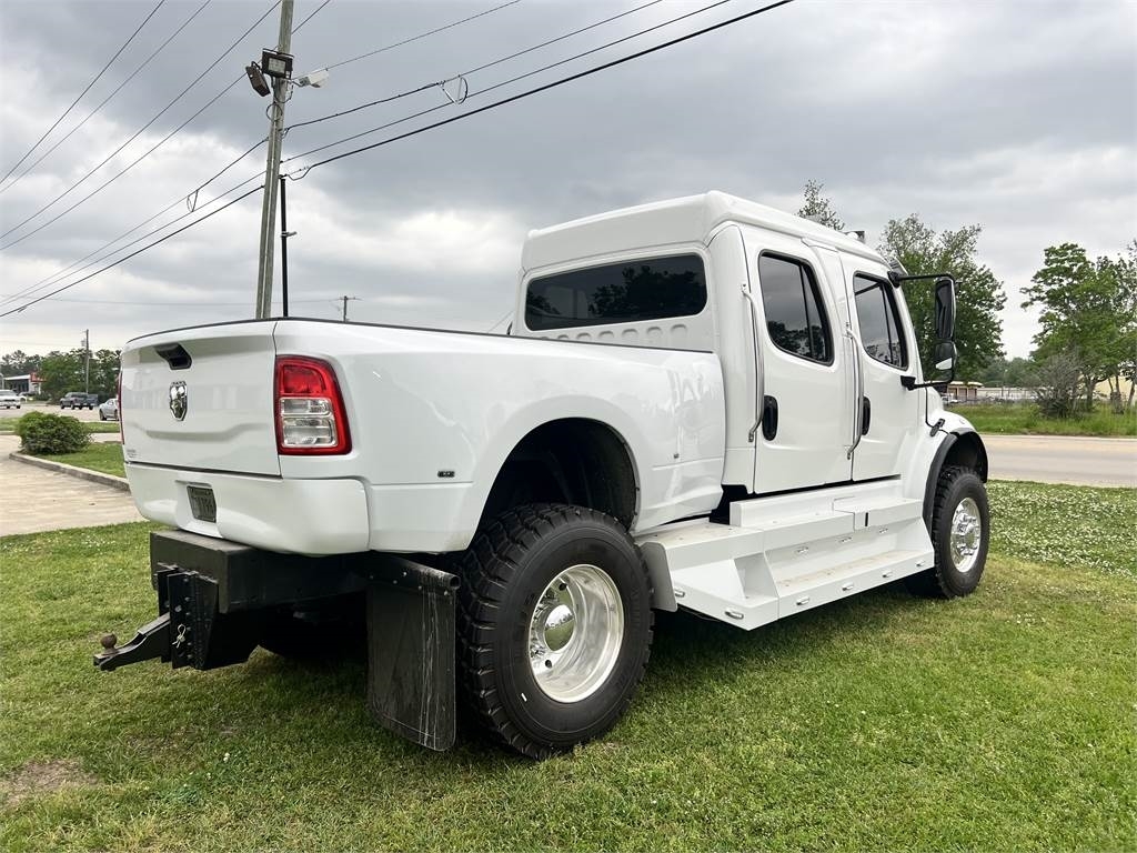 Freightliner M2 Sport Chassis