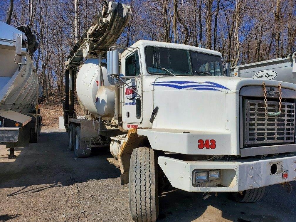 Oshkosh F2146 Mixer Truck Trucks & Trailers Ritchie List