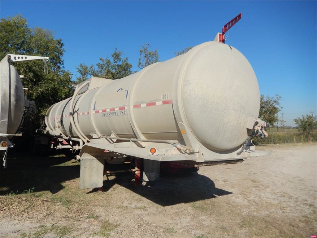 Troxell CRUDE OIL TANK TRAILER, 9240 GALLON (220 BBL)