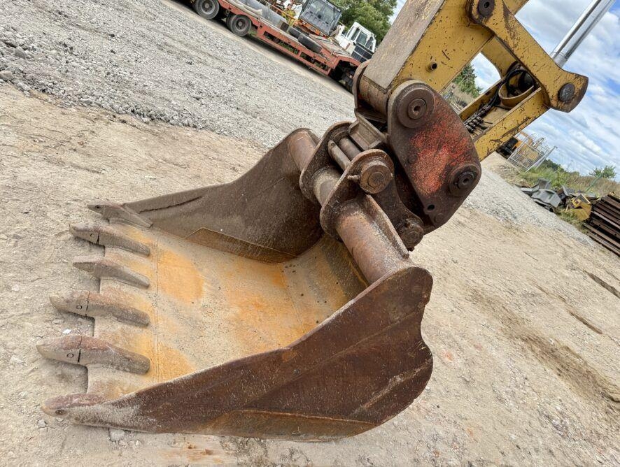 CAT 324DLN
