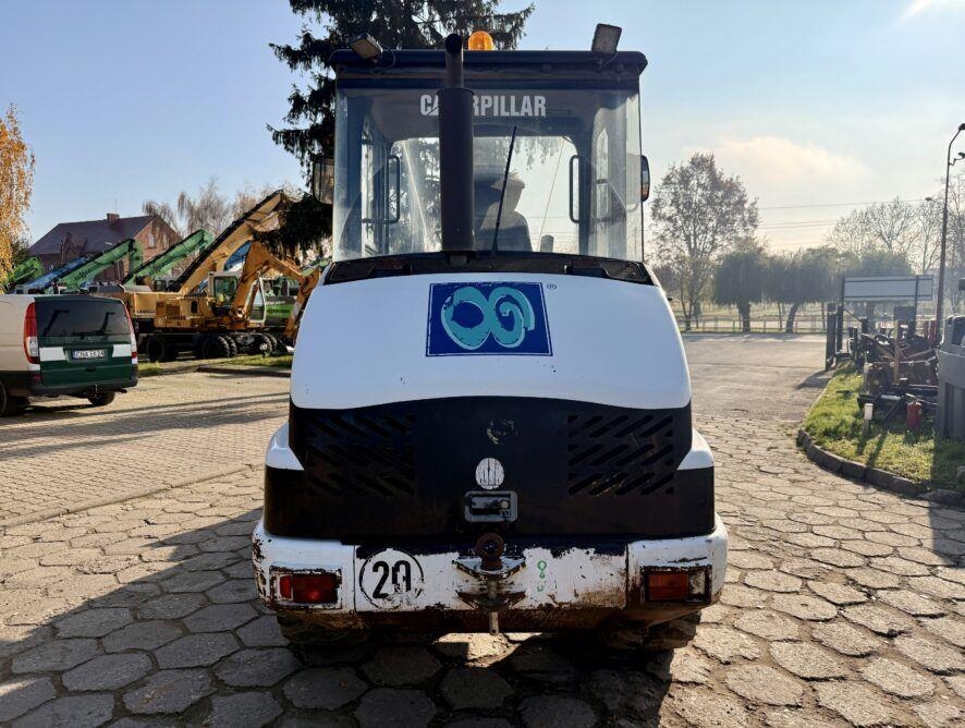 CAT 906
