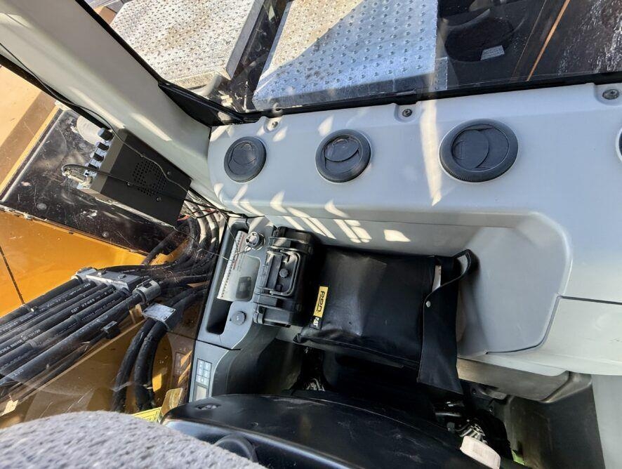 CAT M318F