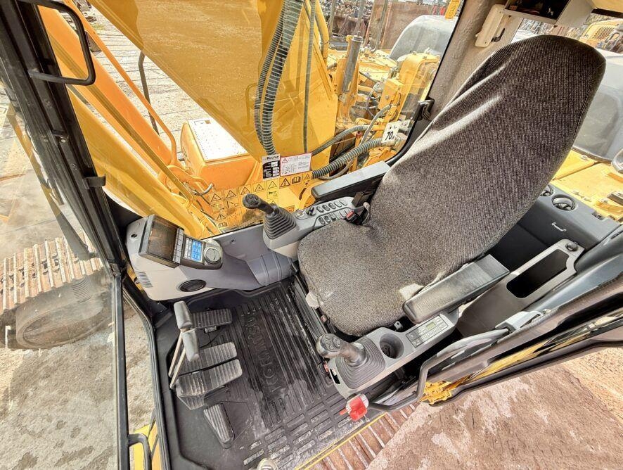 Komatsu PC290NLC-10