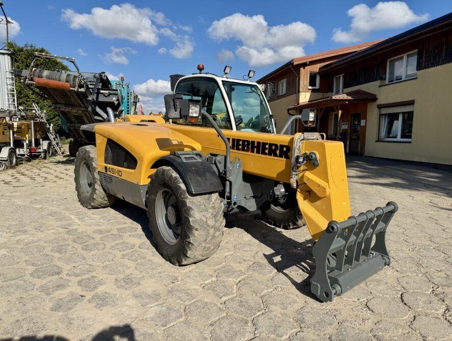 Liebherr TL451-13