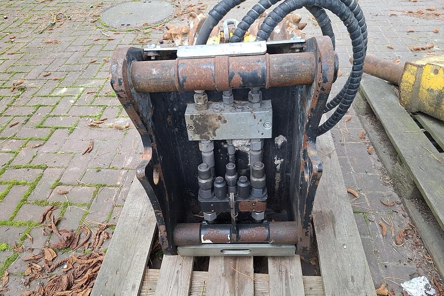 Atlas Copco ER 250-4 - OilQuick 60-5