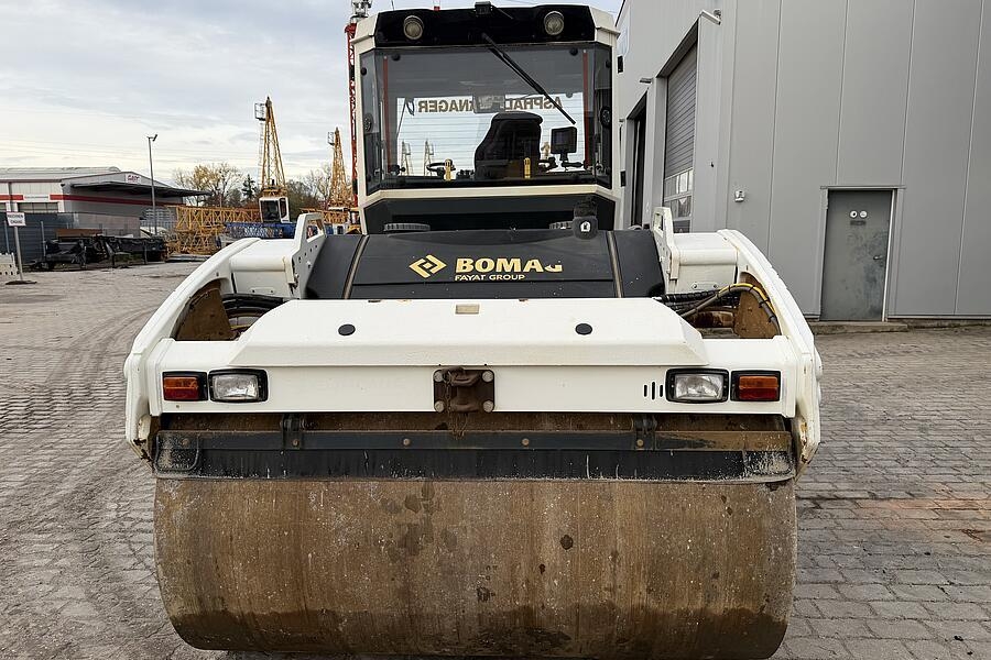 Bomag BW 203 AD-4 AM2