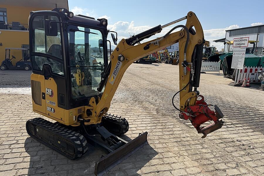 CAT 301.8 Powertilt HS01