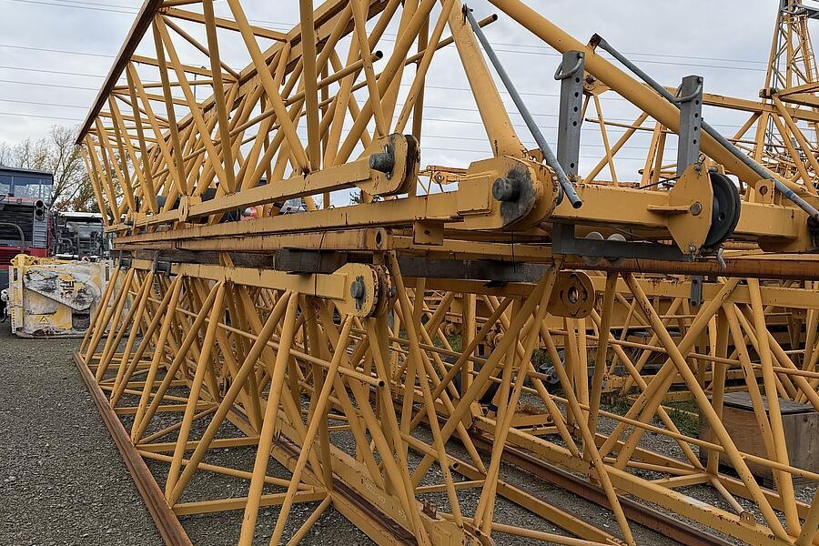 Liebherr 140 EC-H 6 Litr.