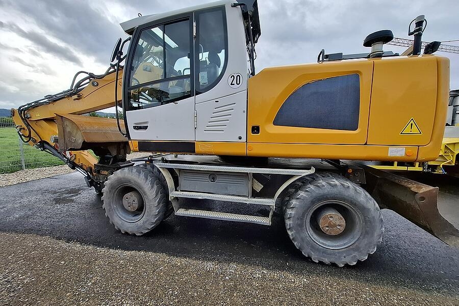 Liebherr A 920 Litronic