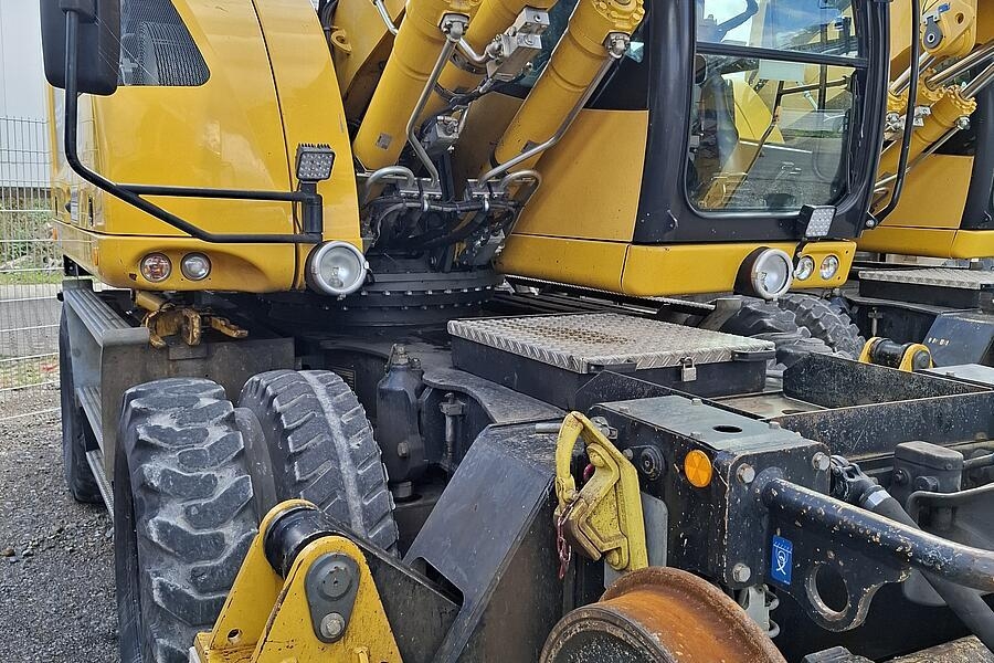Liebherr A 922 Rail Litronic